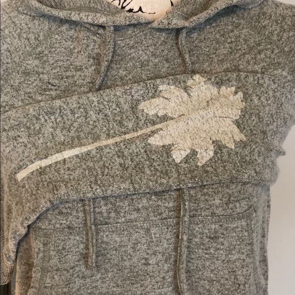 NWOT Elbow Detail Crop Sweatshirt - Picture 2 of 5